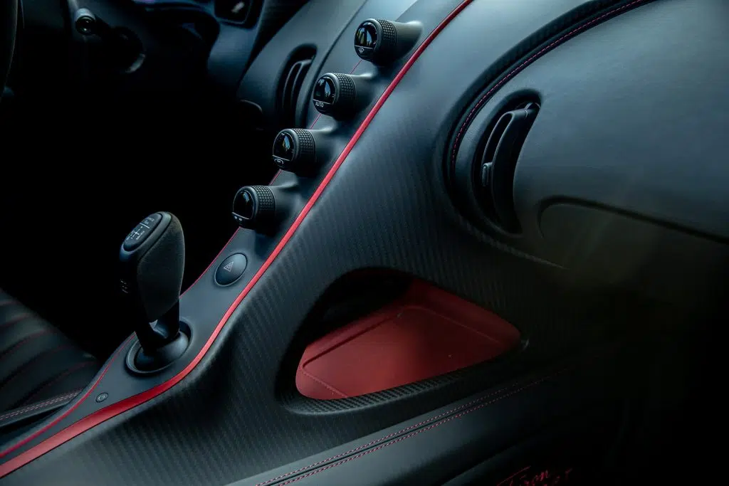 bugatti chiron sportembr9730