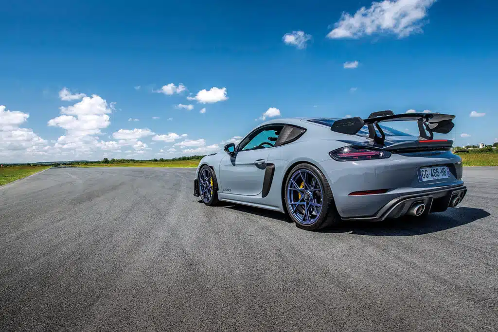 porsche cayman gt4rs (2021/2022)