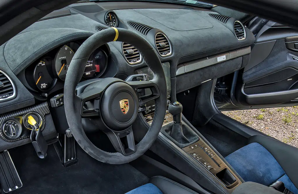 porsche cayman gt4 rs 13
