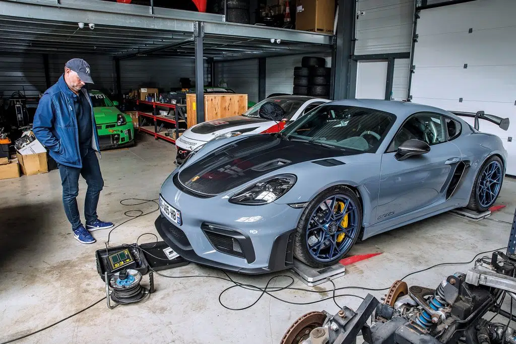 porsche cayman gt4rs (2021/2022)