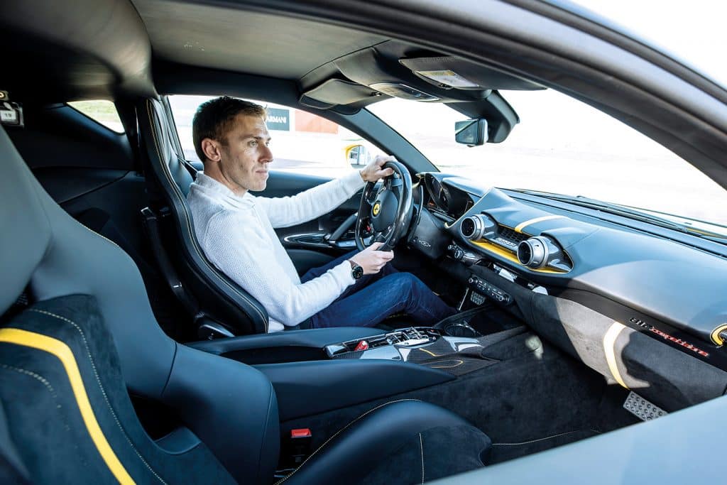 ferrari 812 competizione 12