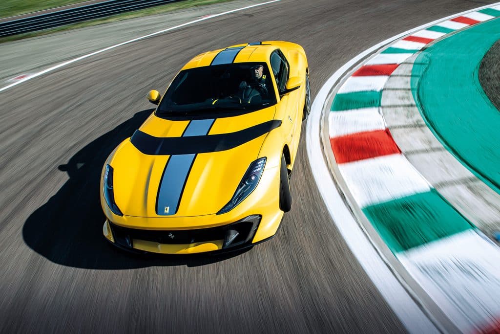 ferrari 812 competizione 2