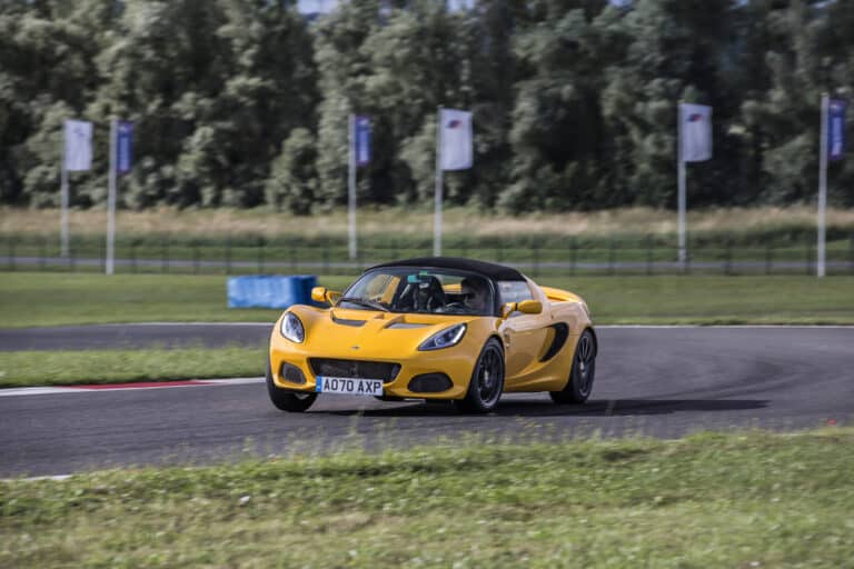 lotus elise sport 240 final edition (chronos)