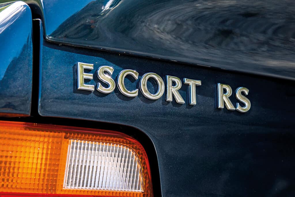 gr yaris escort cosworth mitsu evo 15