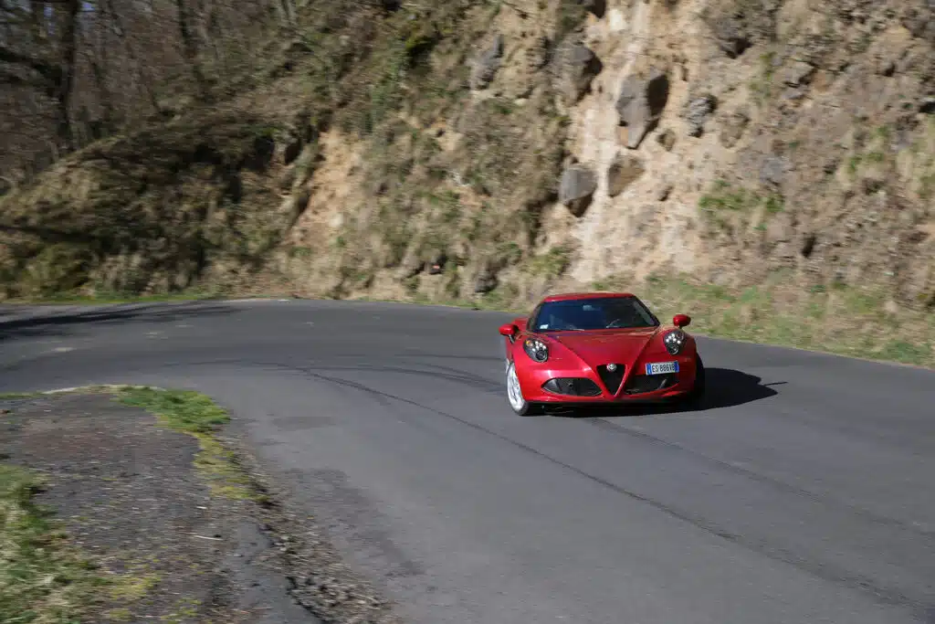 alfa romeo 4c supertest 17