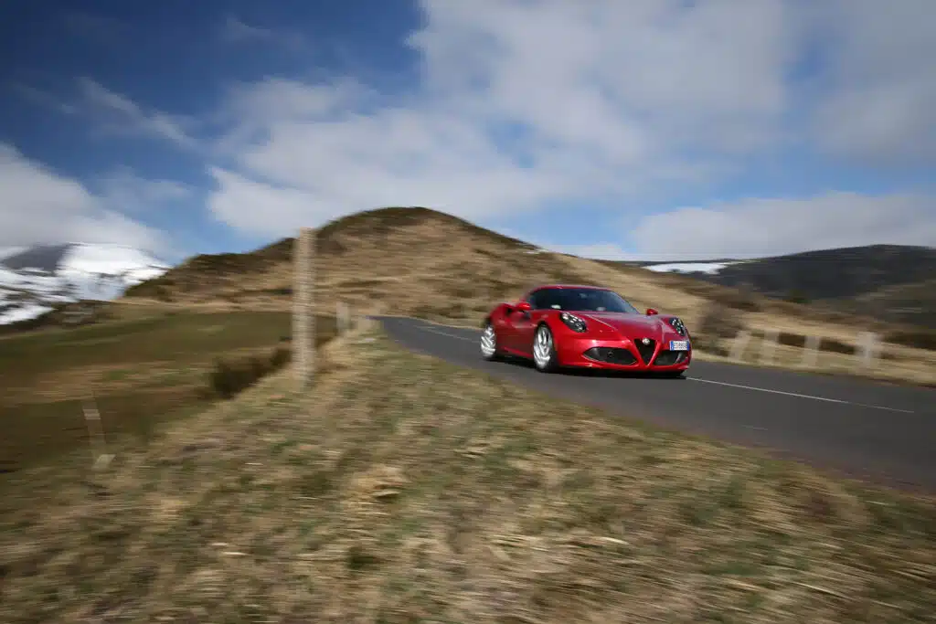 alfa romeo 4c supertest 9