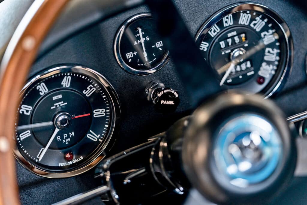 astonmartindb4gt zagato continuation 7