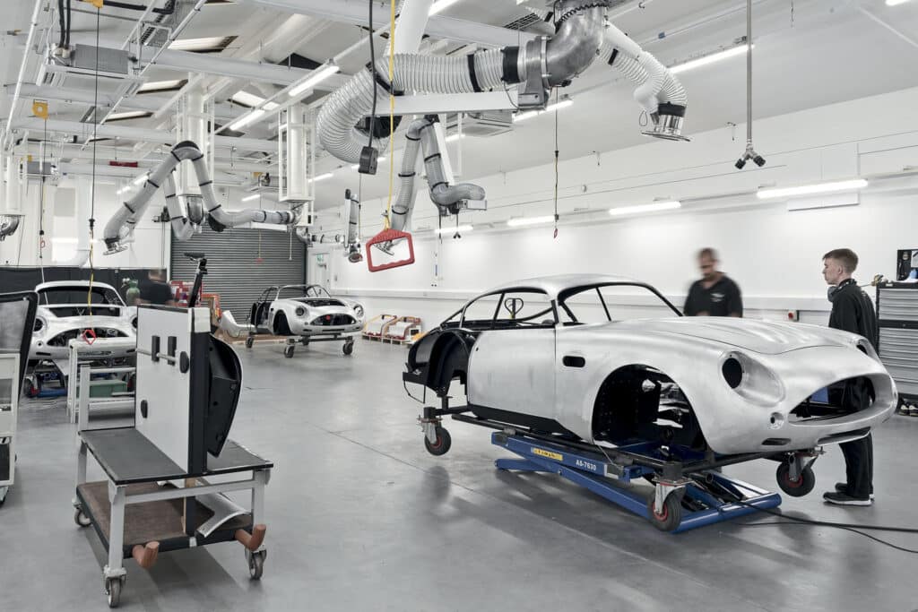 astonmartindb4gt zagato continuation 9