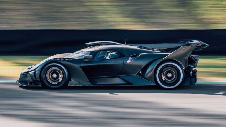 bugatti bolide 2023