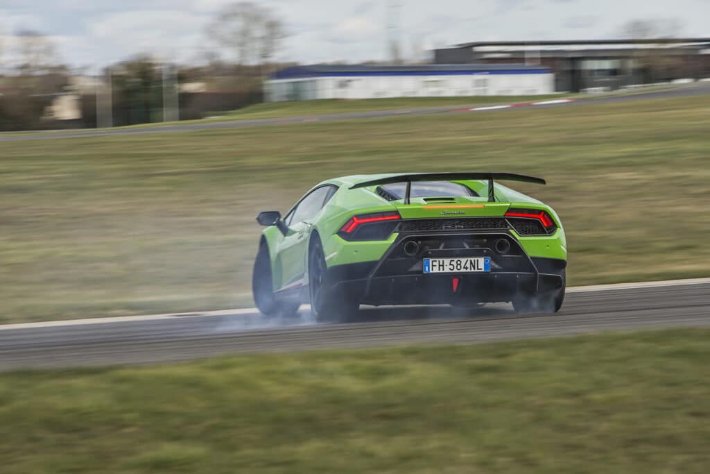 lamborghini huracán performante (essai supertest)