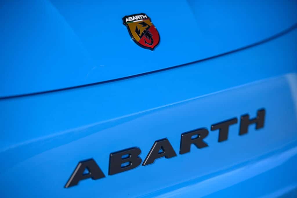nuova abarth 500e.