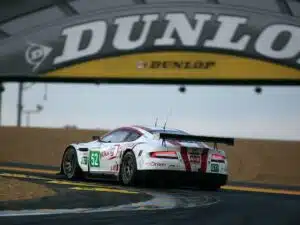 aston martin dbr9 gt1 2