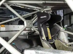 aston martin dbr9 gt1 3
