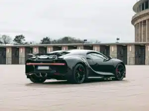 bugatti chiron 2