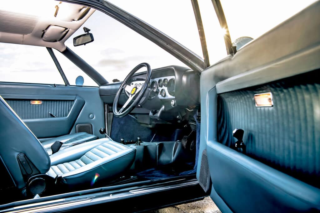 ferrari dino 308 gt4 064