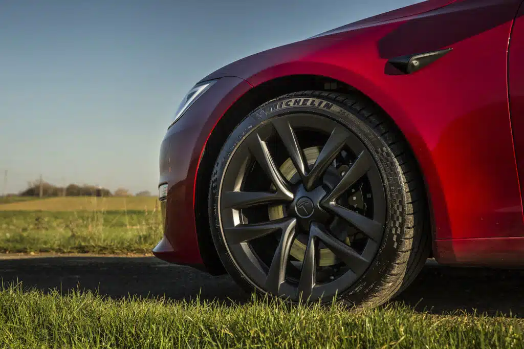 tesla model s plaid