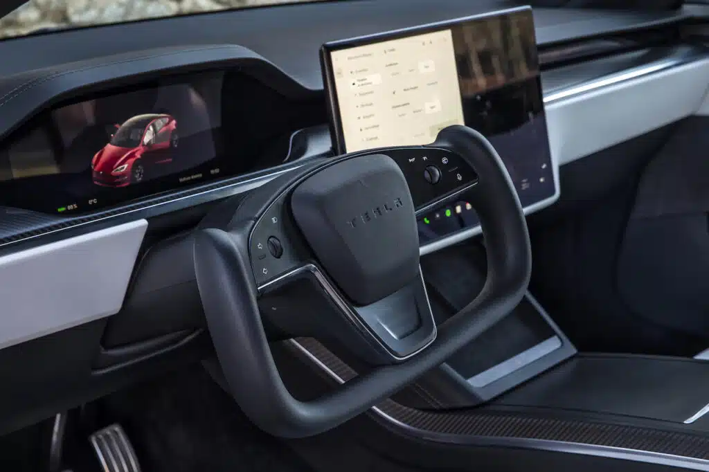 tesla model s plaid