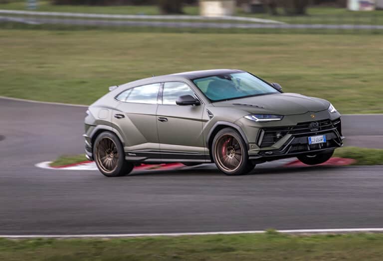 lamborghini urus performante