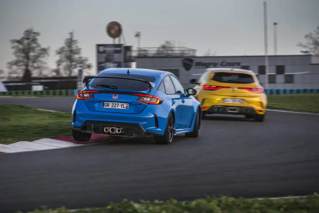 match honda civic type r / renault mégane rs trophy