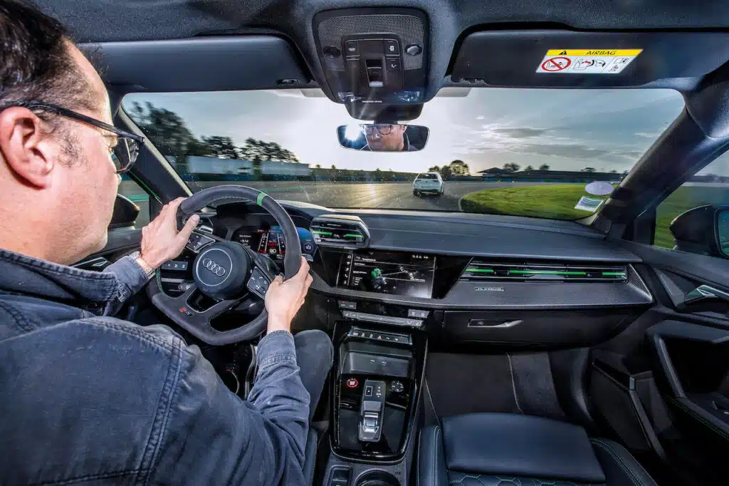 volkswagen golf r 20 ans / audi rs3