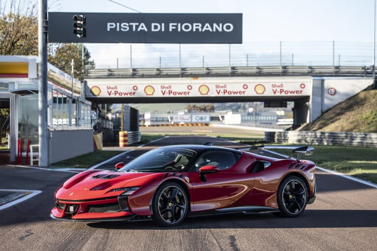 ferrari sf90xx stradale record fiorano 1