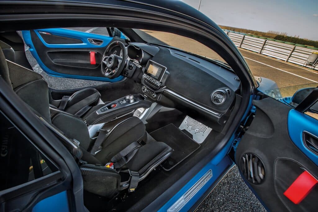 alpine a110 r façe à la a110 s et la a110 pure