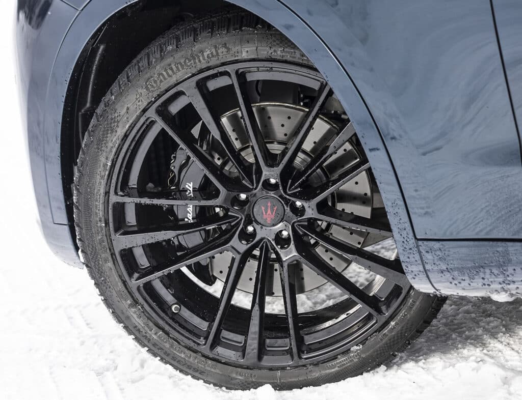 maserati levante v8 ultima 12