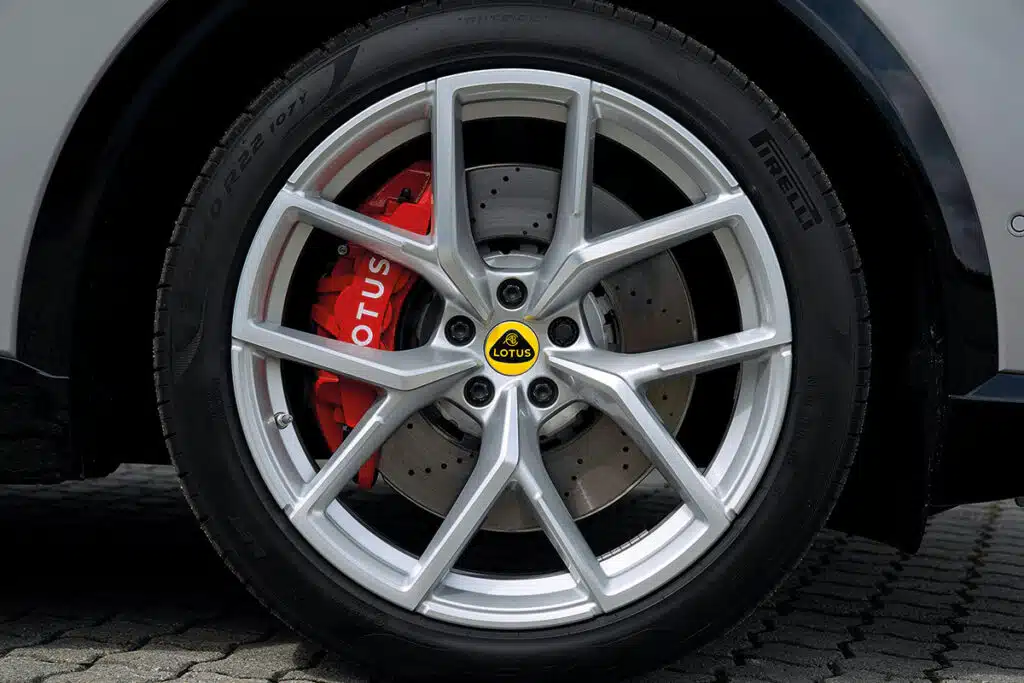 lotus eletre 3