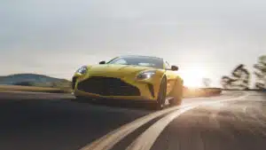aston martin vantage 01