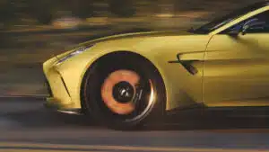 aston martin vantage 04