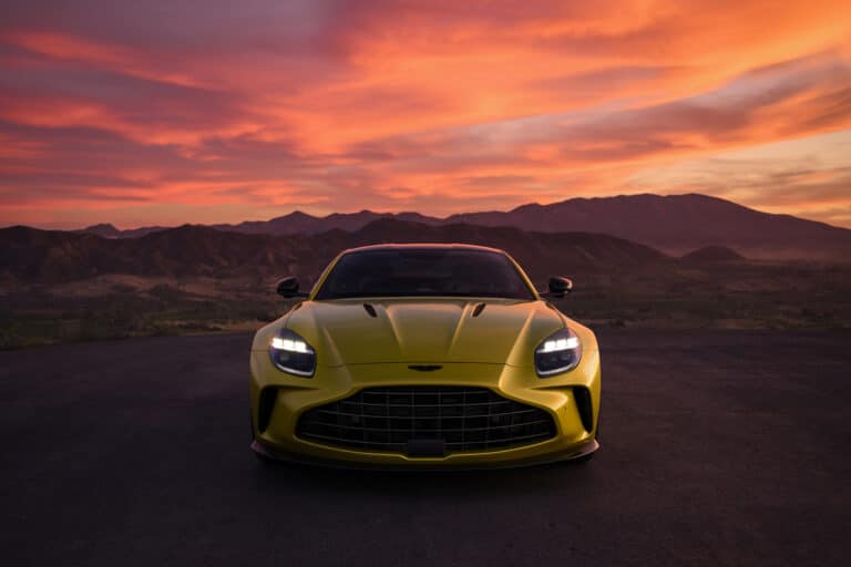 aston martin vantage 22