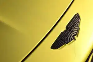 aston martin vantage 31