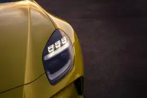 aston martin vantage 32