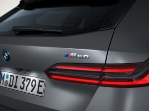 bmw i5 m60 xdrive touring feux