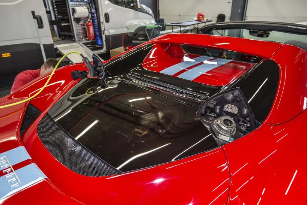 ferrari 296 gts assetto fiorano