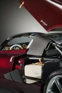 pagani utopia roadster 030108 valigia