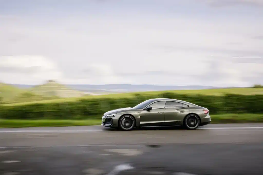 audi etrongt performance 12