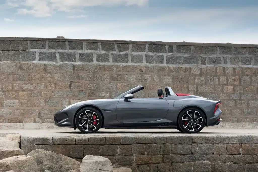 mg cyberster tibo 21