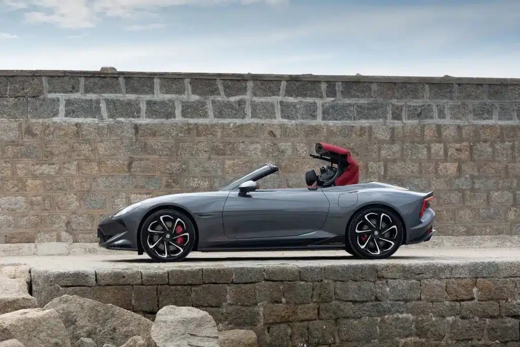 mg cyberster tibo 22