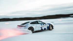 drift porschetaycan 2