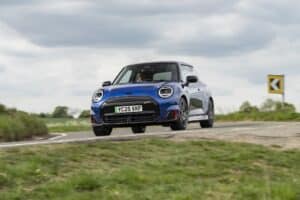 mini jcw electric blazing blue 052025 00017