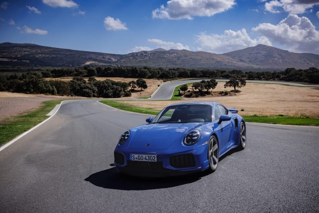 porsche 911 turbo s statique av