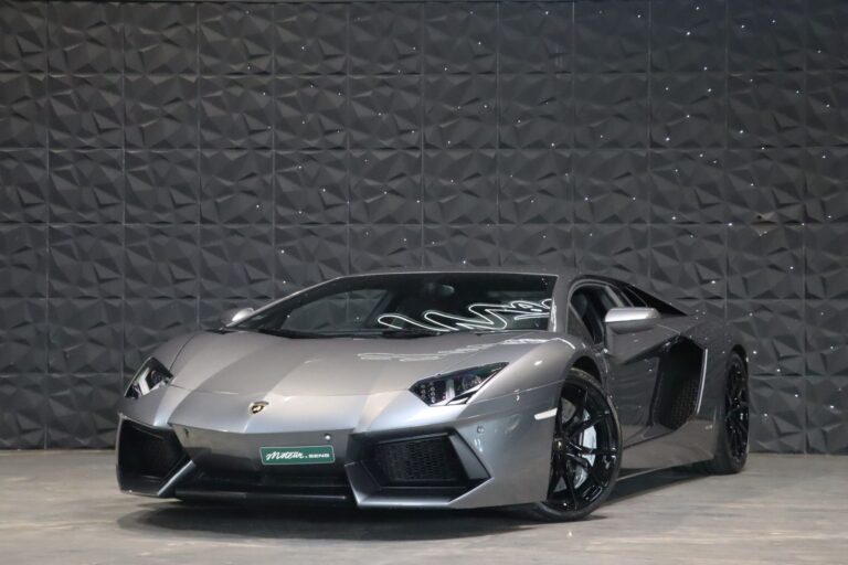 lamborghini aventador (1)