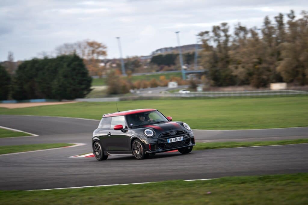 Mini JCW F66