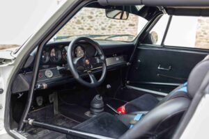 porsche 911 2.7 (2)