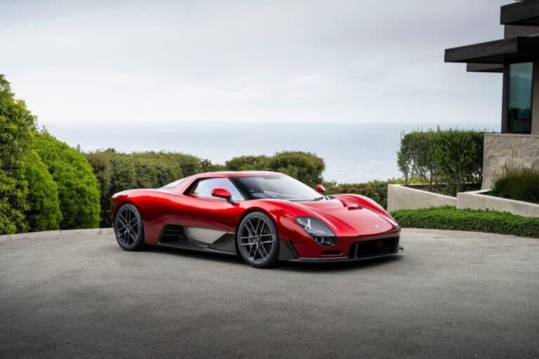 mclaren mcl 6gt (1)