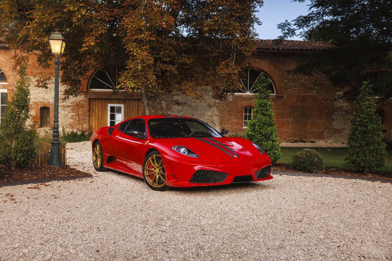ferrari 430 scuderia signed by michael shcumacher (2)