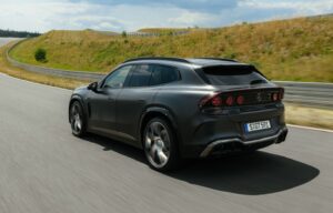 mercedes gt suv 4